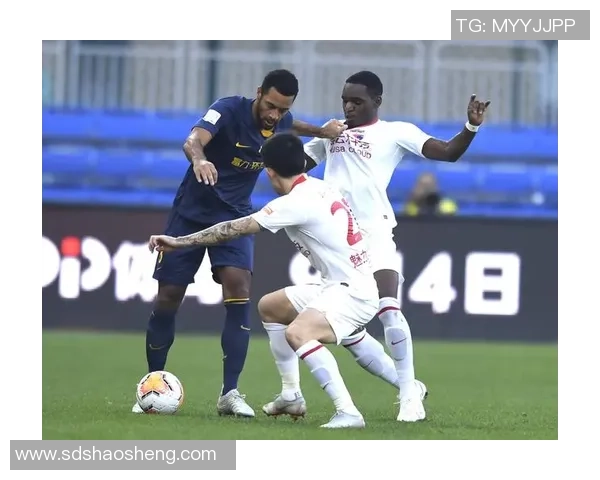 深圳足球队包夹战术解析及其在比赛中的应用与效果分析